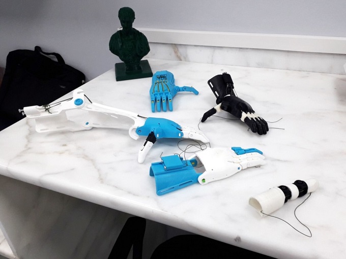 3D打印机制造仪肢