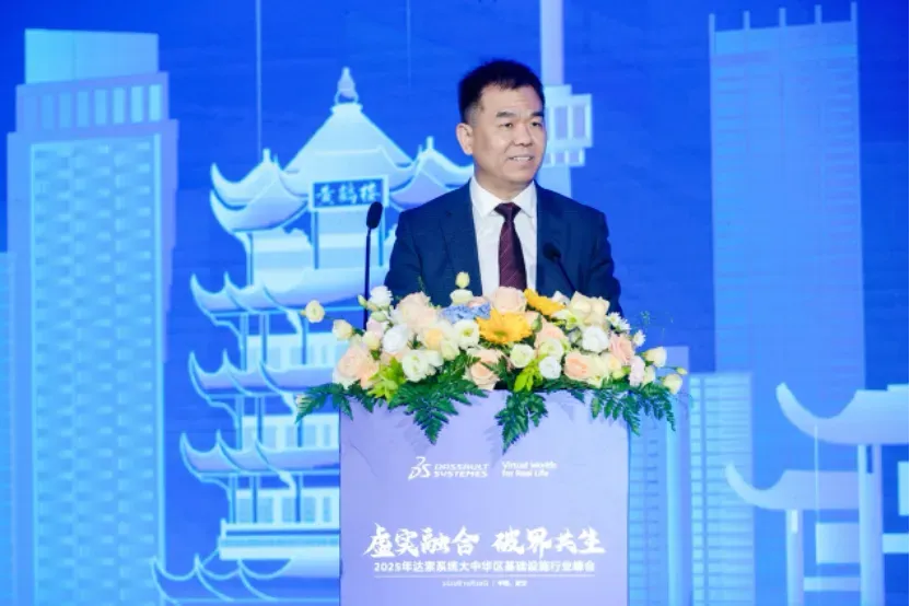 李智军（新品发布仪式主持人）  中达数字技术（湖北）有限公司总经理