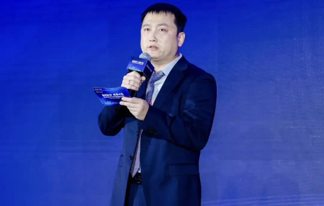 张明龙 （AI联盟启动仪式主持人）  达索系统大中华区基础设施行业销售经理