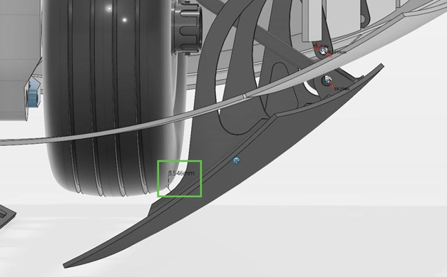 显示起落架与舱门之间的最小距离。