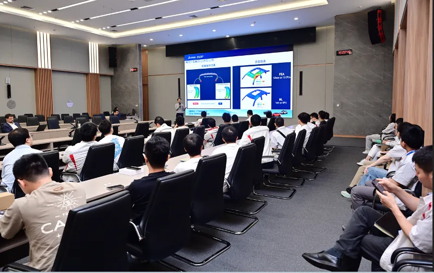 达索系统 SIMULIA 品牌技术总监张雁纪 达索系统 SIMULIA 品牌技术总监张雁纪