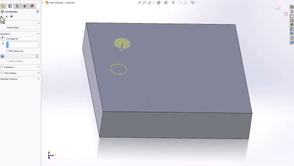 在整个部件中挤出一个孔