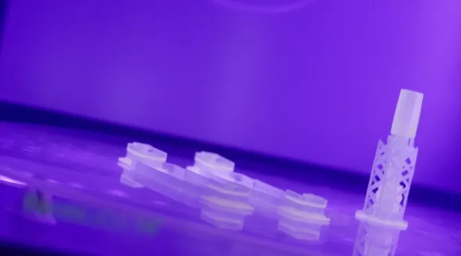 使用Form 4 打印的零件 使用Form 4 打印的零件