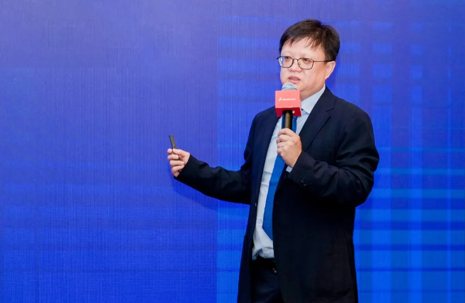 达索系统专业客户事业部数据业务高级技术经理 范炜 达索系统专业客户事业部数据业务高级技术经理 范炜