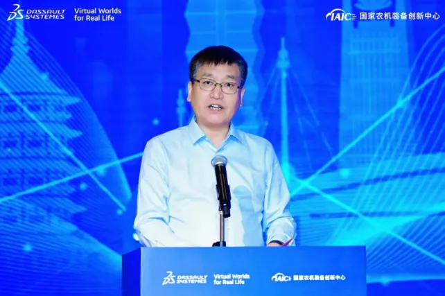 中国农业机械工业协会副会长李有吉