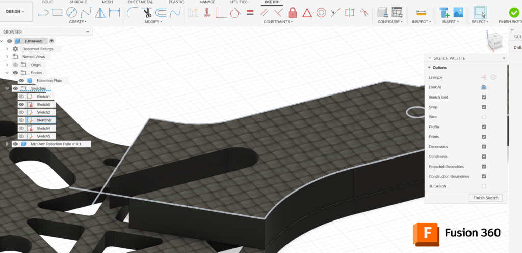 Fusion 360 将参数化建模、直接编辑、曲面建模整合在同一个工作空间，下图为带开孔平板的草图示例。